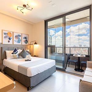 Estudio Deluxe con Cama Queen